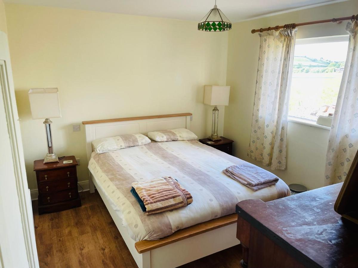 Cutteen Cottage Tulla Eksteriør bilde